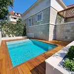 Guest house Villa Central 4*