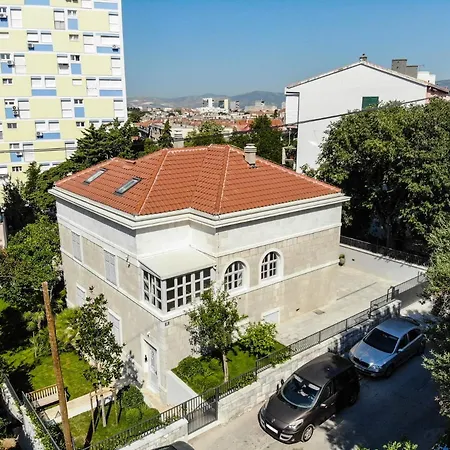 Penzion Villa Central 4*